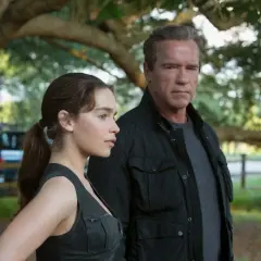 Arnold Schwarzenegger i Emilia Clarke, gwiazdy Terminator Genisys, w plenerze.
