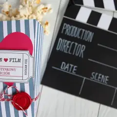 Twój klaps filmowy DIY: Zrób go sam i synchronizuj jak pro!