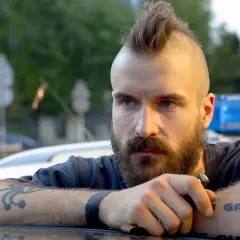 Aktorzy z Pitbulla: Kto grał Despero, Majamiego, Gebelsa?