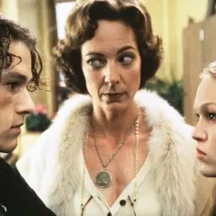 Heath Ledger, Julia Stiles i Allison Janney w scenie z filmu "Poskromienie złośnicy".