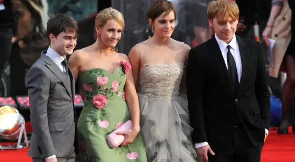 Daniel Radcliffe, J.K. Rowling, Emma Watson i Rupert Grint na premierze filmu z serii Harry Potter.