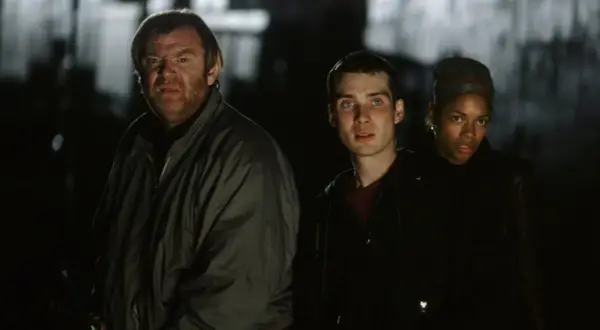 Trzech ocalałych, w tym Cillian Murphy, w mroku. Czy przetrwają kolejne 28 dni później?