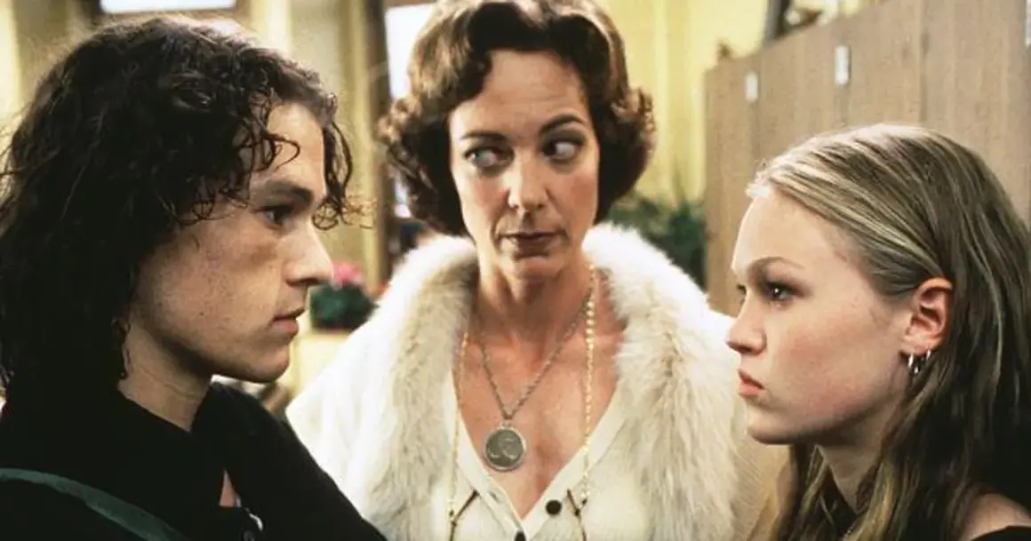 Heath Ledger, Julia Stiles i Allison Janney w scenie z filmu "Poskromienie złośnicy".