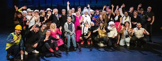 zespół aktorski Teatru Dramatycznego w Płocku zdjęcie grupowe