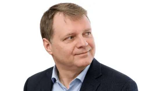 Jacek Sobala - aktor i dziennikarz z krótką filmografią